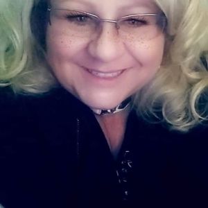 Meet your Posher, Becky